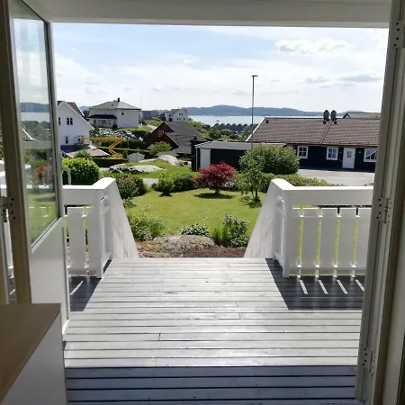 Family House Close To The * Mosterhamn